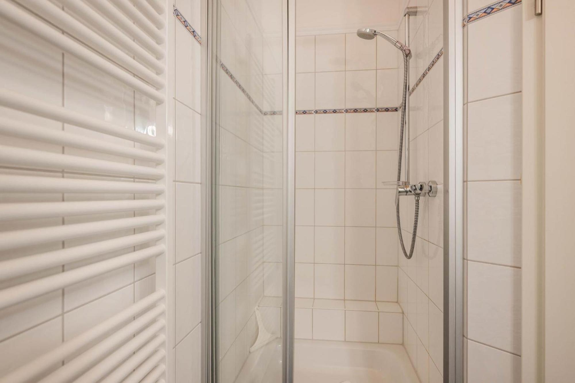 Apartment Gemuetliche Mit Dachterrasse, Parkplatz, Zentral - Aber Ruhig Gel. *