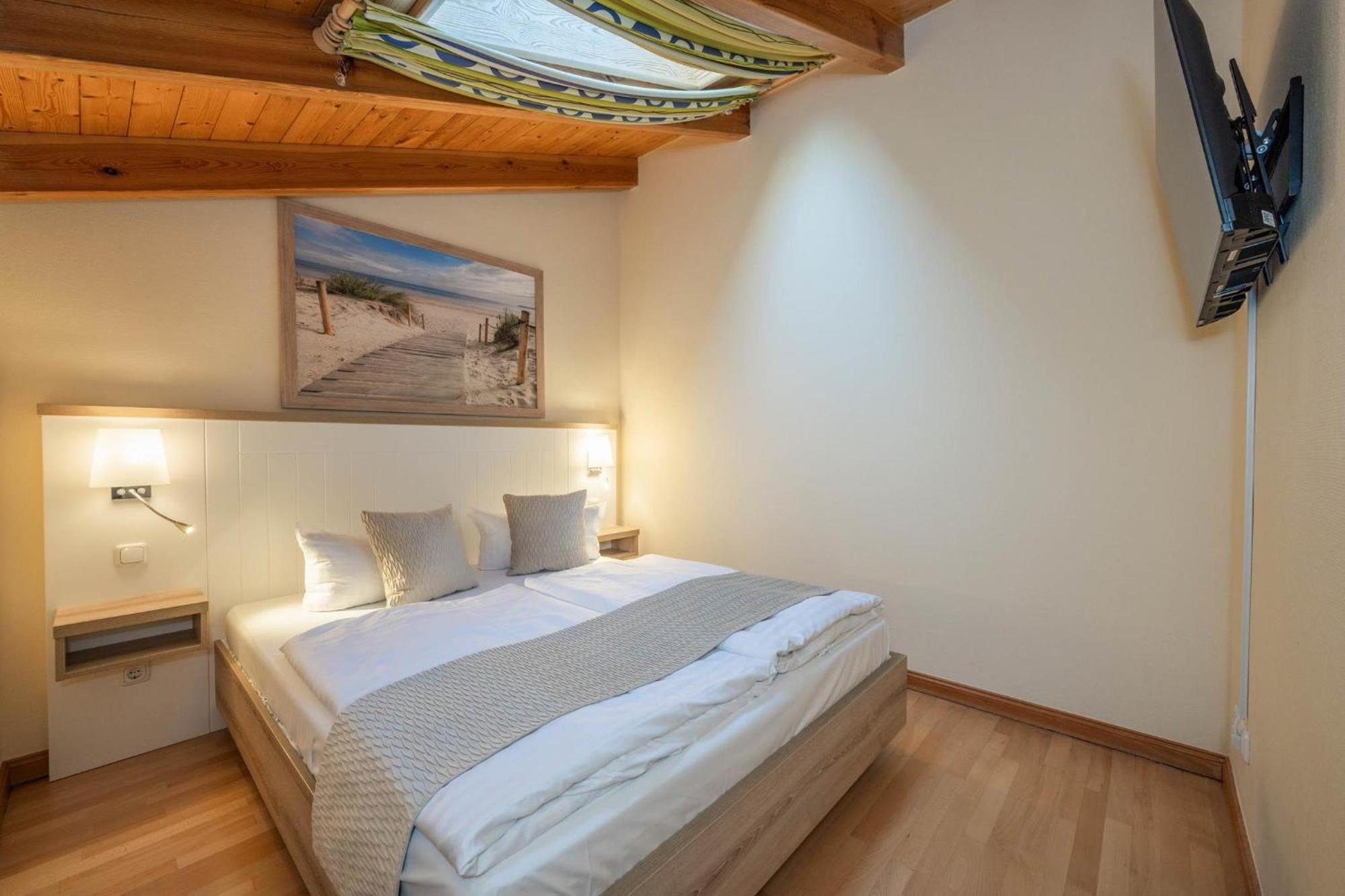 Gemuetliche Mit Dachterrasse, Parkplatz, Zentral - Aber Ruhig Gel. Apartment Heringsdorf (Usedom)