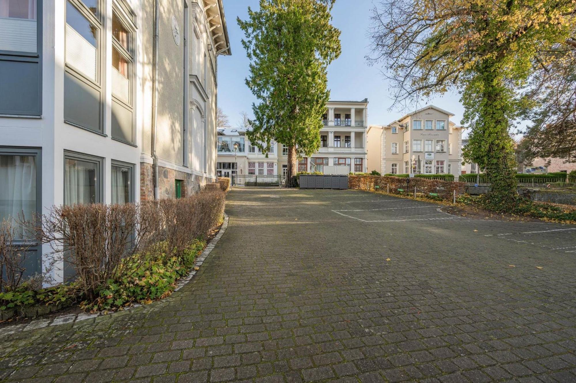 Gemuetliche Mit Dachterrasse, Parkplatz, Zentral - Aber Ruhig Gel.